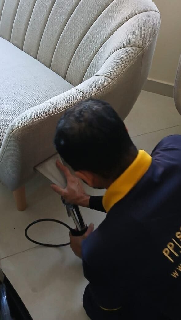 Our Sofa Cleaning Process in Abu Dhabi