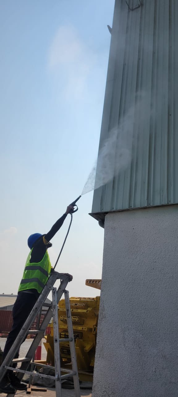 Facade Cleaning Services in Abu Dhabi by PPJ Solution